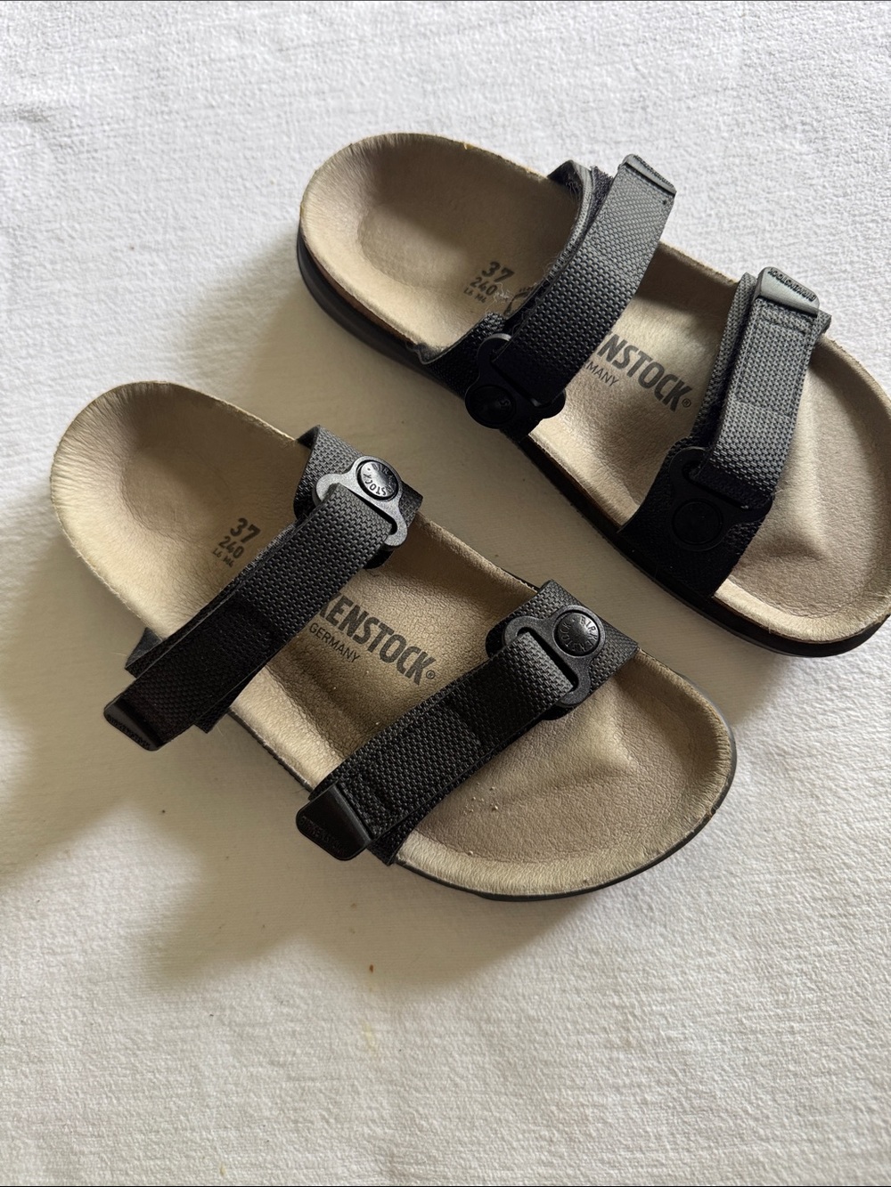 Birkenstock Women’s Size 37 N  2-Strap Contoured Sandals